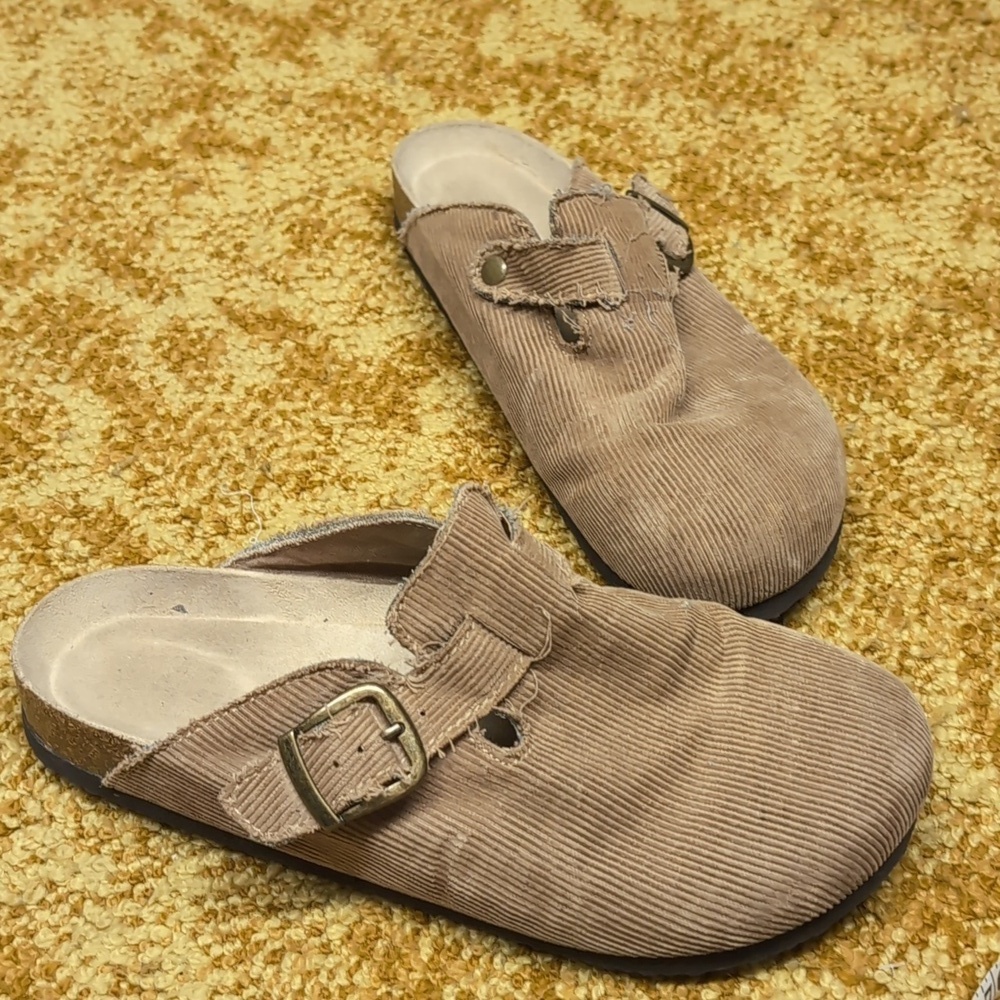 Sun Stone Corduroy Clogs Size 11